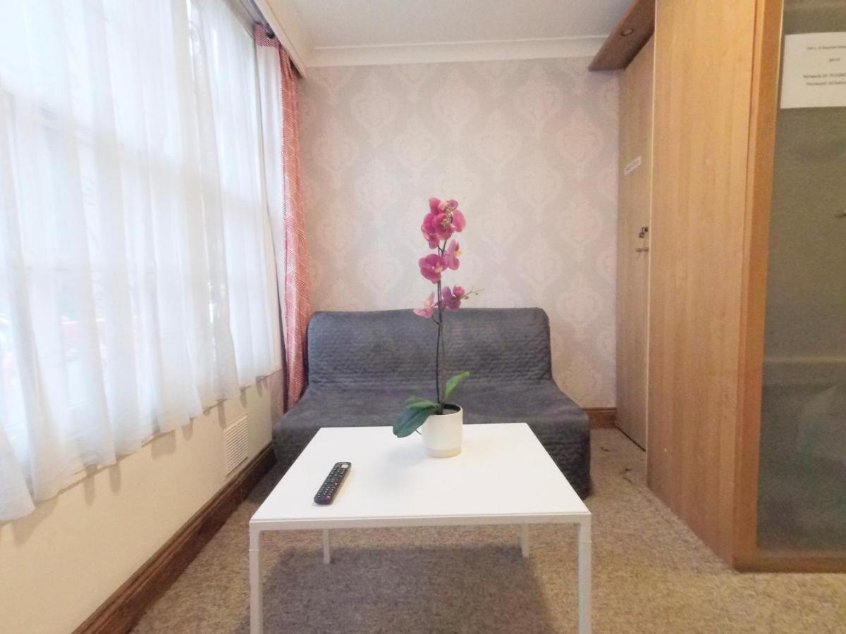 דירות לונדון Flat 1 At 6 Taunton Mews מראה חיצוני תמונה