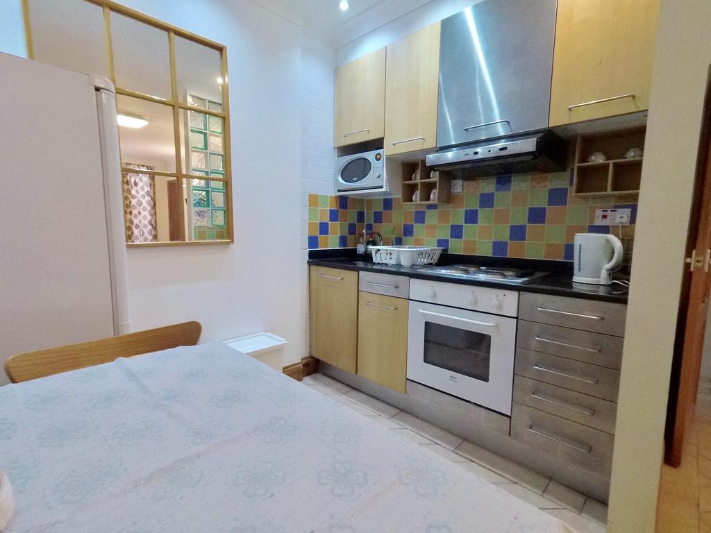 דירות לונדון Flat 1 At 6 Taunton Mews מראה חיצוני תמונה